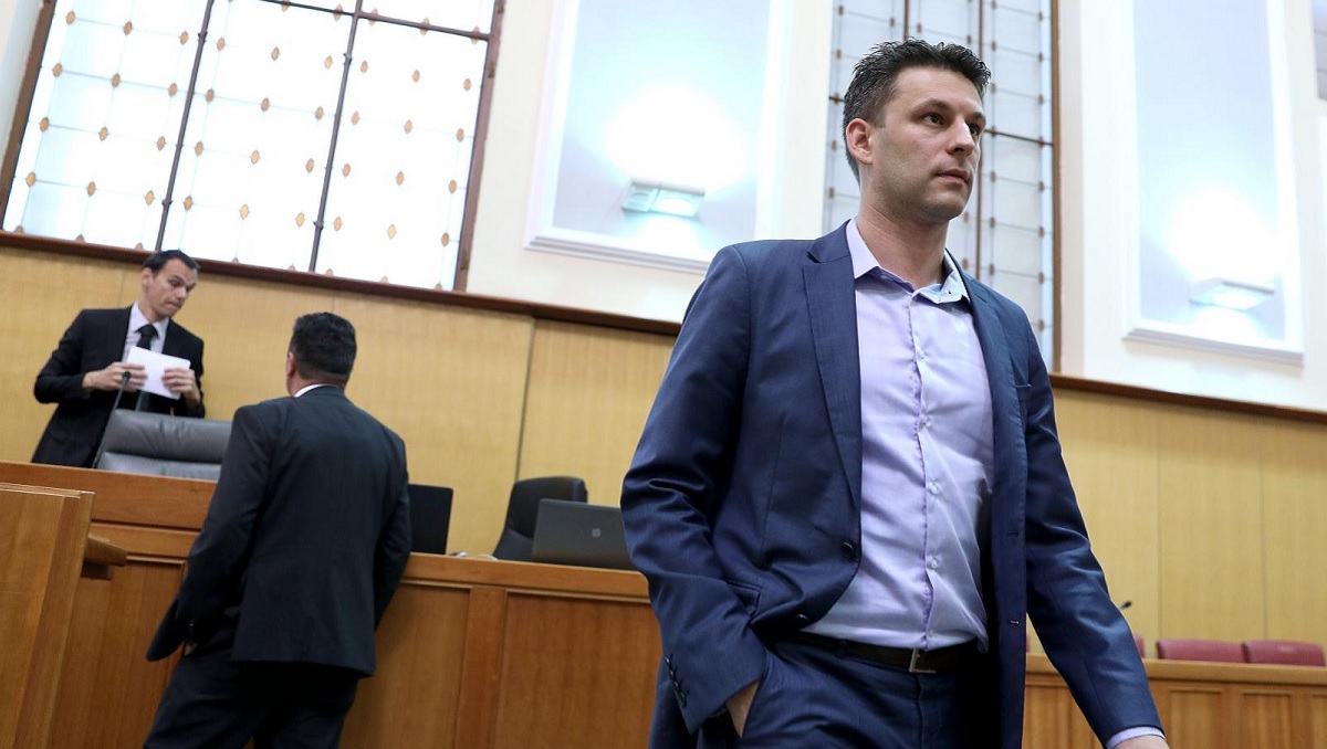 Petrov napao vladu: U svojim SMS pričicama izgubili ste svijest o bitnome