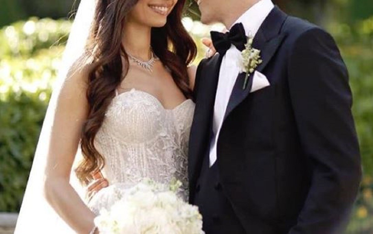 Zvijezda Arsenala oženila bivšu Miss Turske, kum im je bio Erdogan