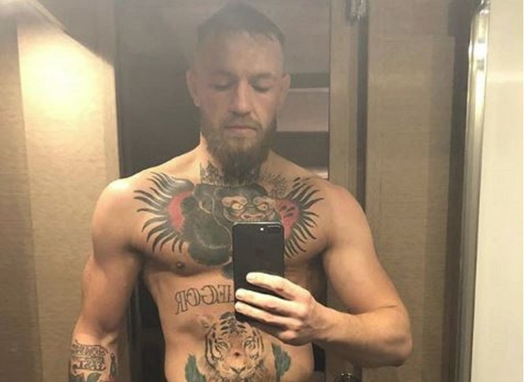 Conor McGregor fotkom erekcije ruši internet: "Skloni to čudovište"