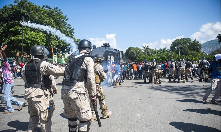 Čile vratio haićanske migrante kući, akciju nazvao 'humanitarnim letom'