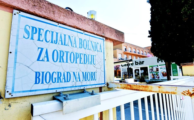 Šef bolnice u Biogradu moli novac od obrtnika i firmi za opremu za oboljele od korone