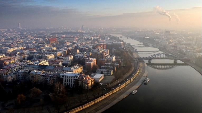 Poljski znanstvenici izumili zvučni top protiv smoga
