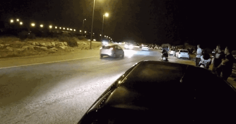 VIDEO Proletio Puntom kroz zavoj: Čudo je da nikog nije ubio