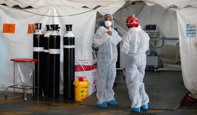 Epidemiolog iz JAR-a: Cjepiva vjerojatno štite od teške bolesti od varijante omikron