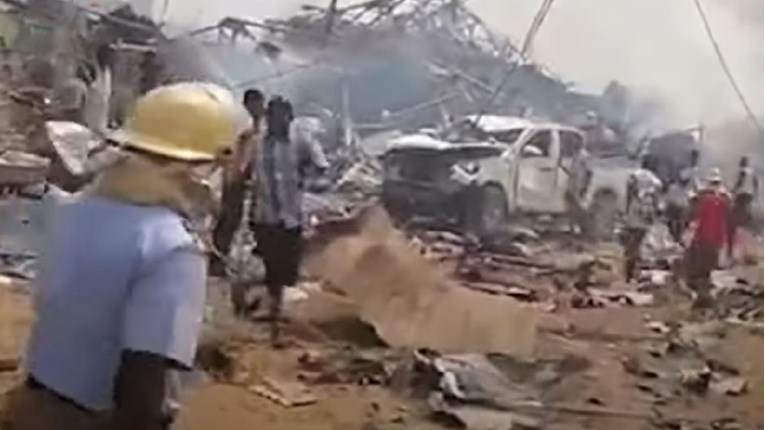 VIDEO Velika eksplozija u Gani. Ima mrtvih, uništene stotine zgrada