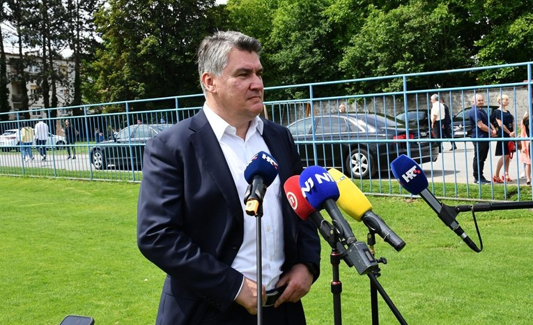Predsjedniče Republike Hrvatske, jadni i bijedni sitni mišu