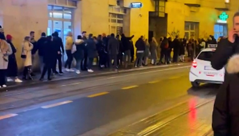 Mnoštvo Zagrepčana čekalo u redu ispred Likovne akademije, evo zašto