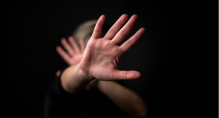 Tisuće žena u Srbiji, Hrvatskoj i BiH progovaraju o zlostavljanju