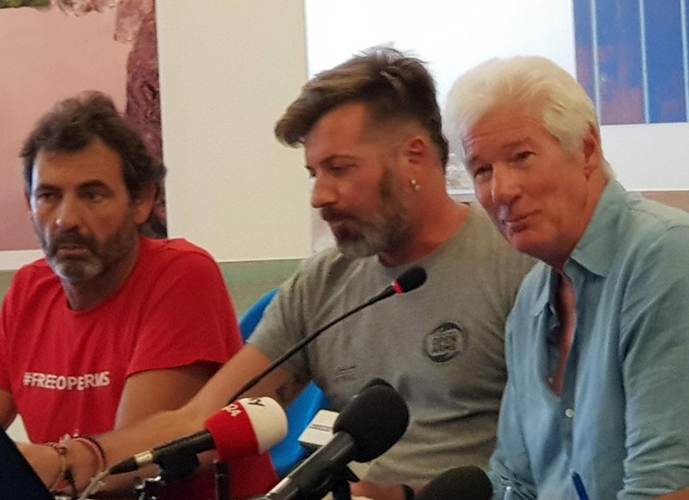 Richard Gere pozvao talijansku vladu da pomogne migrantima