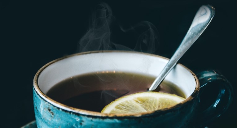 Želite se riješiti sala? Jutarnju šalicu kave zamijenite čajem, kaže nutricionistica