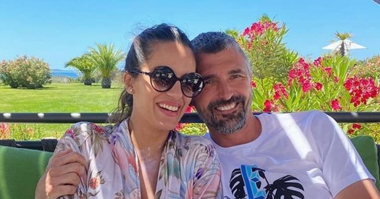 Goran Ivanišević na moru pozirao sa suprugom, fotografiju komentirao i Đoković