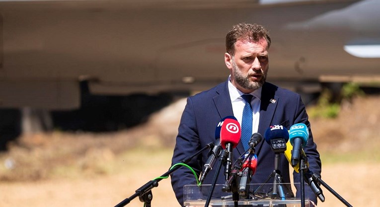 Je li Banožić optužio pilota Selaka da je s JNA bombardirao Vinkovce?