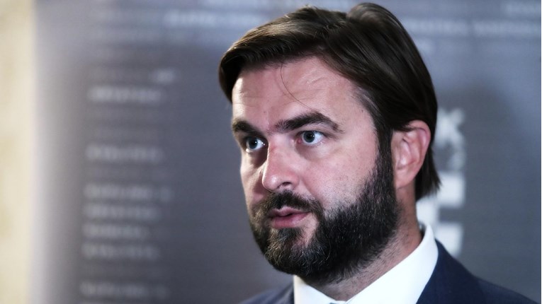 Ćorić: Bude li daljnje eskalacije cijena, distributeri trošak neće snositi sami