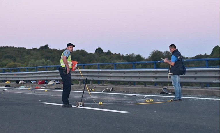 Zbog nesreće i kamiona u kvaru vozi se uz ograničenja na A6 i A3
