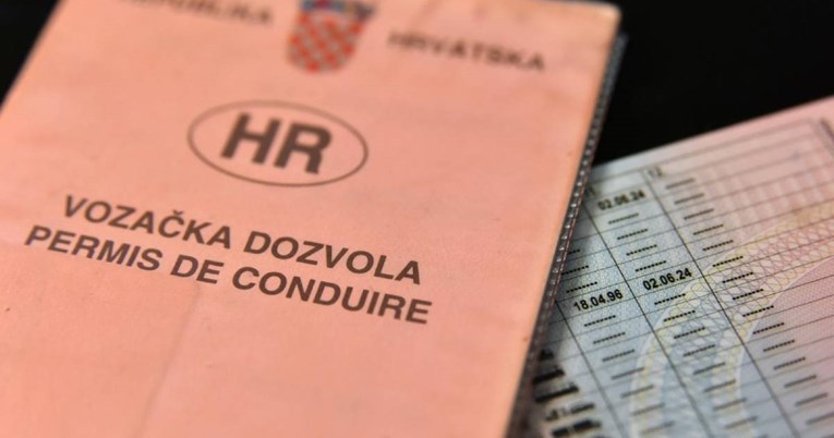 Imate papirnatu vozačku? Poznat je rok do kojeg je morate zamijeniti