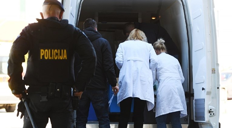 VIDEO U Šibensko-kninsku županiju došla nova doza cjepiva, sve je nadzirala policija