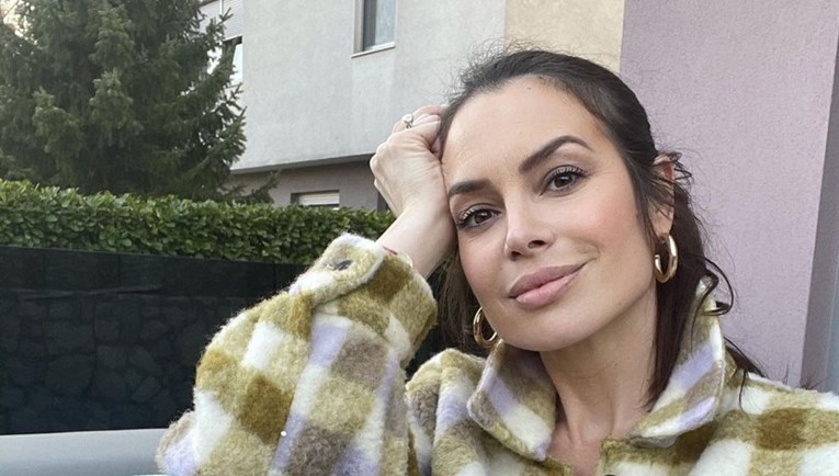Iva Jerković oduševila pratitelje ljepotom na najnovijim fotkama na Instagramu