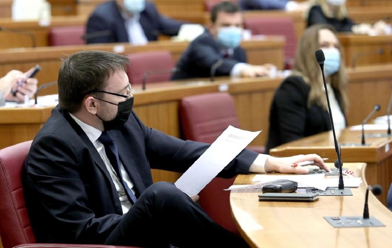 Bauk: Ne možeš biti i pošten i hreben