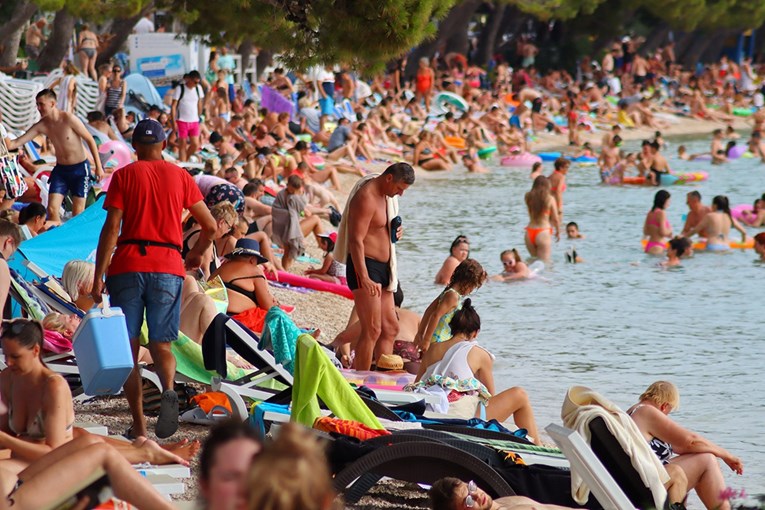 Na Makarskoj rivijeri jedva da ima slobodnog kreveta