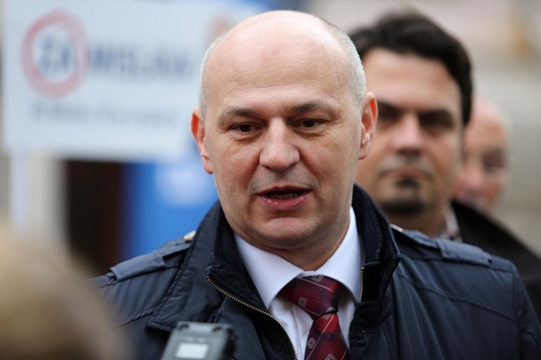 Kolakušić: Covid-19 je prehlada, ne znam nikoga tko je obolio