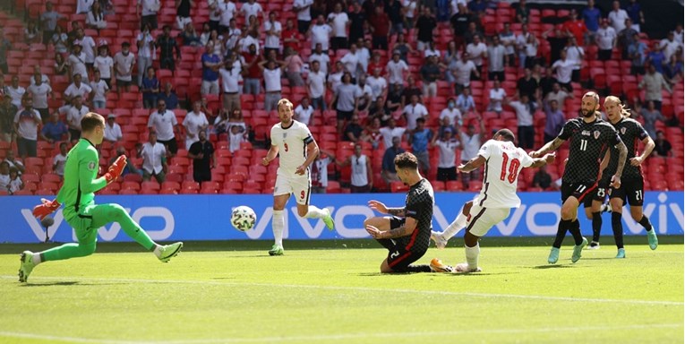Velemajstorski gol Engleske. Dvojica po travi pobacala šest Hrvata