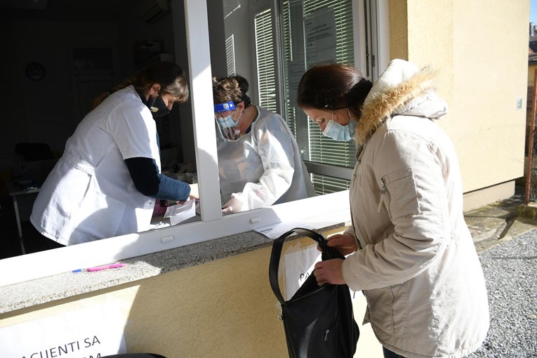 Stožer: Imamo 961 novi slučaj. 401 osoba u bolnicama, 17 na respiratoru