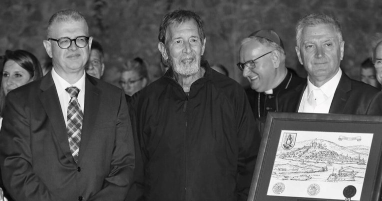 Preminuo je Ante Barbača, bariton i voditelj klape Šibenik