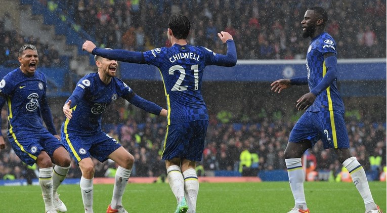 Chelsea pobijedio Brentford i zadržao vrh Premiershipa