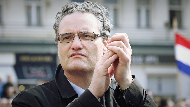 Batarelo se jako uzrujao zbog današnje povijesne presude o gej parovima
