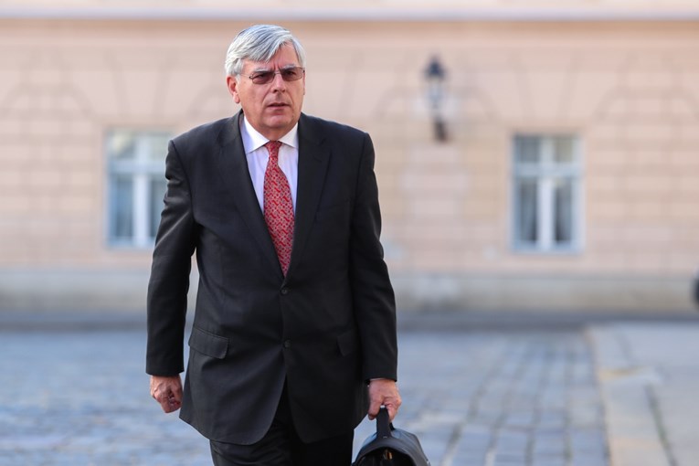 Reiner: Ne postoji prijedlog o rezanju plaća od 20 posto u javnom sektoru
