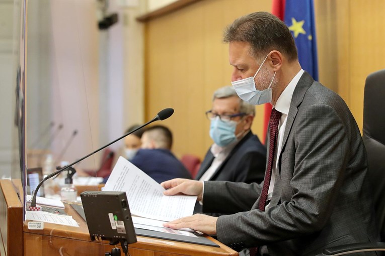 I vladajući i oporba podržali Zakon o prijevozu u linijskom obalnom prometu