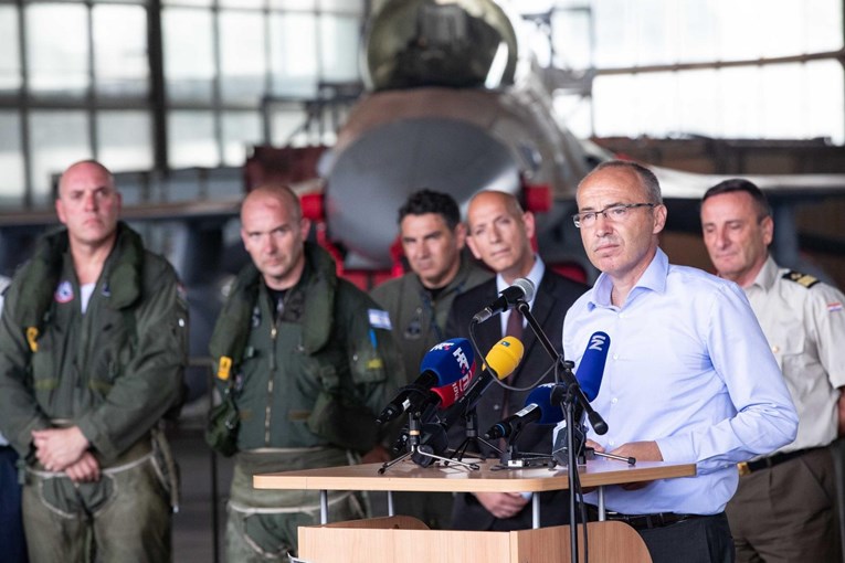 Ovo su države od kojih će se tražiti ponude za borbene avione, tu je opet Izrael