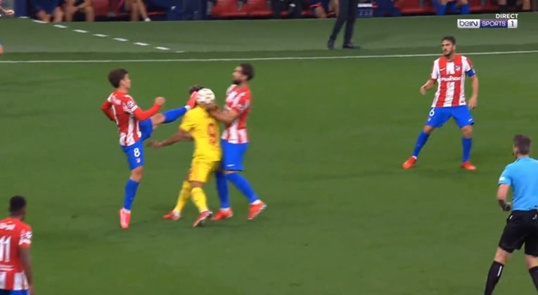 VIDEO Junak Atletica Griezmann isključen. Simone nije mogao vjerovati zbog čega
