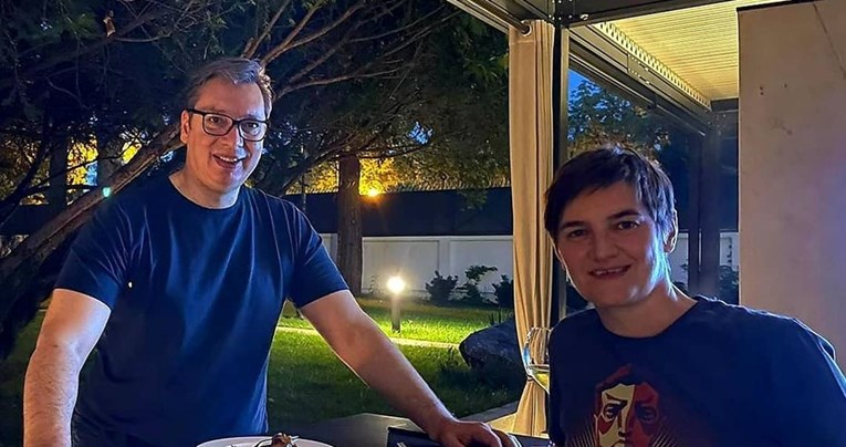 Vučić došao kod Brnabić na večeru, ljudi se sprdaju: To je vama specijalitet?