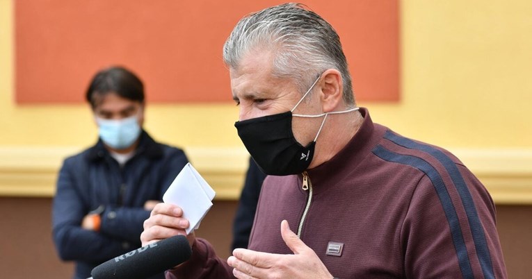 HNS donirao 200 tisuća kuna varaždinskoj bolnici za liječenje od koronavirusa