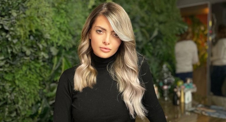 Ella Dvornik objavila fotku golih grudi: Operirala sam ih, sad imam D košaricu