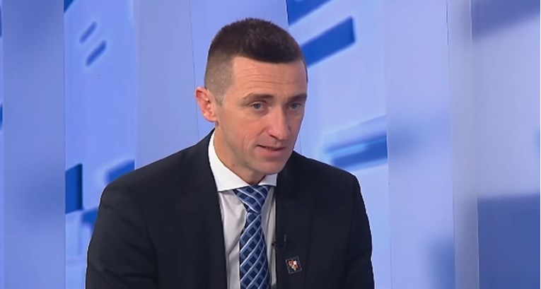 Penava: Pomalo je smiješno gledati samodopadnost Plenkovića dok sve tone uokolo