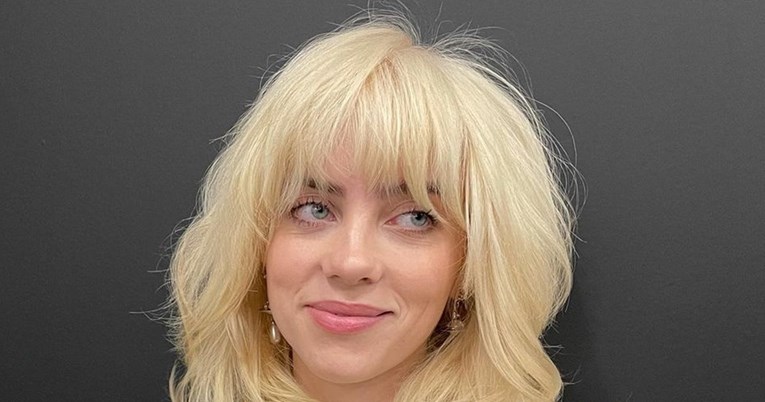 Billie Eilish otkrila: Ljudi se boje velikih grudi, izgubila sam pratitelje zbog toga
