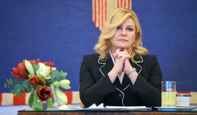 Kolinda čestitala Uskrs: Proslavimo Uskrs u svojim domovima, radosni i zahvalni Bogu