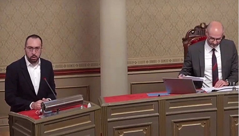 Tomašević oštro odgovorio HDZ-ovcima u Skupštini, odmah određena stanka od pola sata