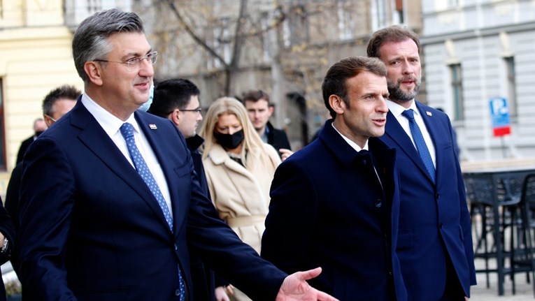 Janjeća koljenica, šnenokle... Ovako je izgledao meni svečanog ručka s Macronom