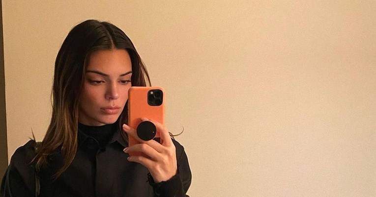 Kris Jenner tvitom potaknula nagađanja o Kendallinoj trudnoći, fanovi poludjeli