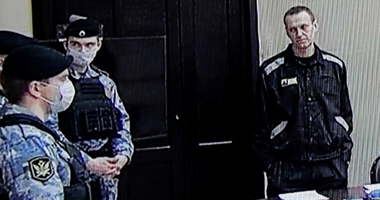 Navalni na sudu: Putin je luđak