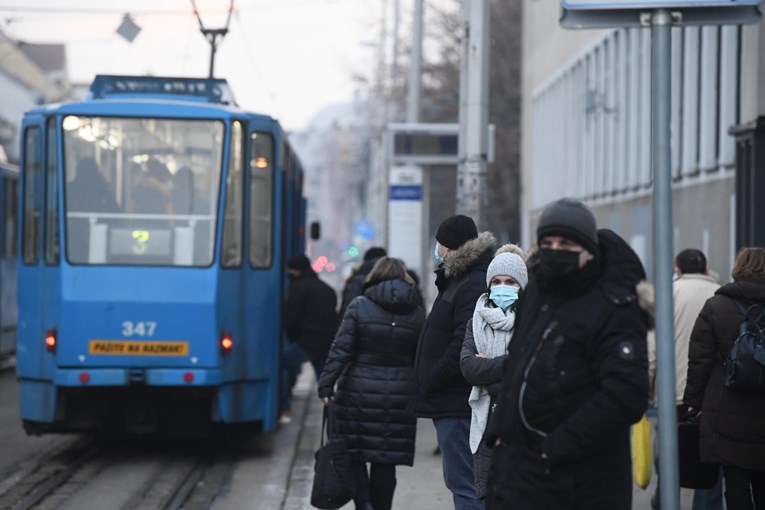 Stožer: 667 novih na 6965 testiranih. Umrlo 9 osoba