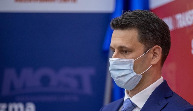 Petrov: Plenković je očito procijenio da je ljudima potrebnija kocka od druženja