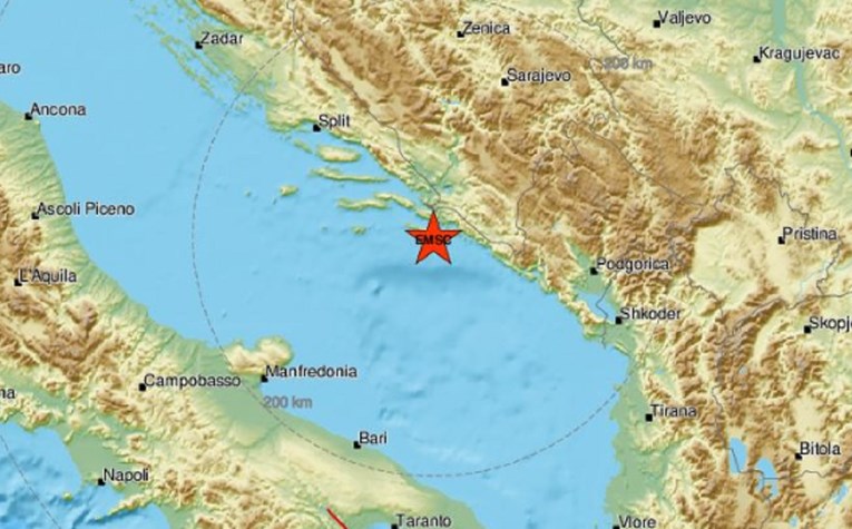Snažan potres zatresao Dubrovnik
