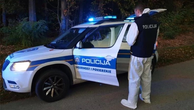 Pljačka kod Osijeka, u sačekuši ranjena dvojica zaštitara. Jednom propucane noge