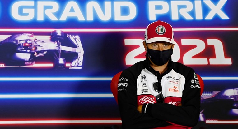 VIDEO Räikkönen i vozač kojem otac plaća nastupe u F1 sudarili u boksu
