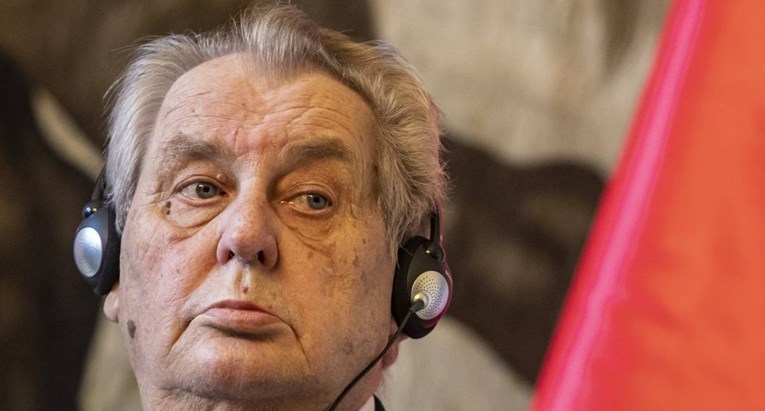 Češki senat: Predsjednik države nije sposoban obavljati svoju dužnost