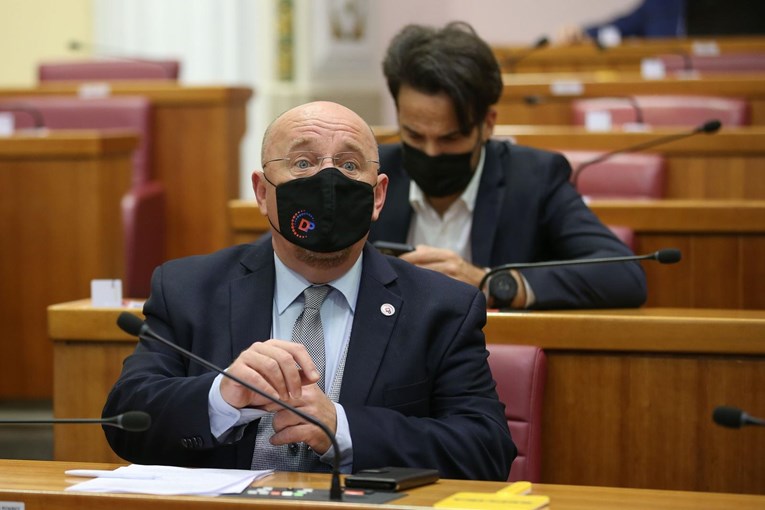 VIDEO Drele Plenkoviću: Bili ste na grudanju u Petrinji, vidjeli ste što ljudi misle